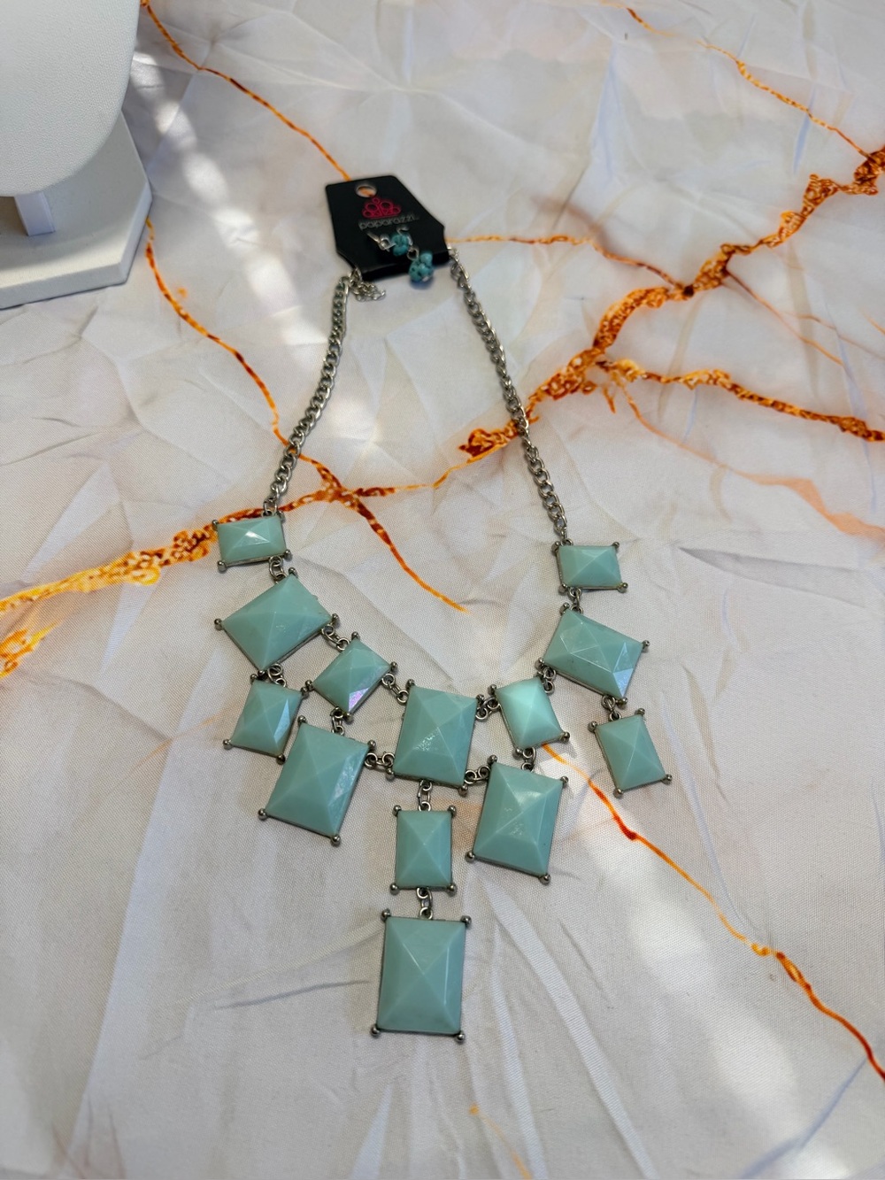 Paparazzi Hello Material Girl Necklace & Earring set NWT